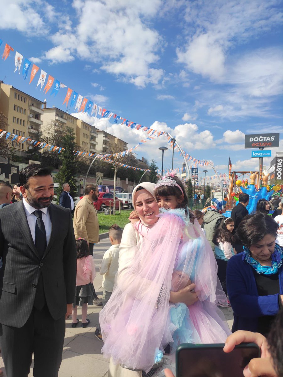 SKM Programları kapsamında Ankara Milletvekili Adayımız <a href="/zeynepyildiztr/">Zeynep Yıldız</a> Meclis Üy. <a href="/aysunliman/">aysun liman</a> Kadın Kollarımız Gençlik Kollarımız ve Mah. Bşk. ile Botanik Park Ihlamur vadisi FTZ AVM ziyaretleri yaptık . 
<a href="/hakanhanozcan/">Hakan Han ÖZCAN 🇹🇷</a> <a href="/hakanarol/">Hakan AROL🇹🇷</a> 
<a href="/zafercoktan/">Zafer Çoktan/Avukat/Arabulucu</a> @Kecioren2023 <a href="/AkKeciorenResmi/">AK Parti Keçiören</a>