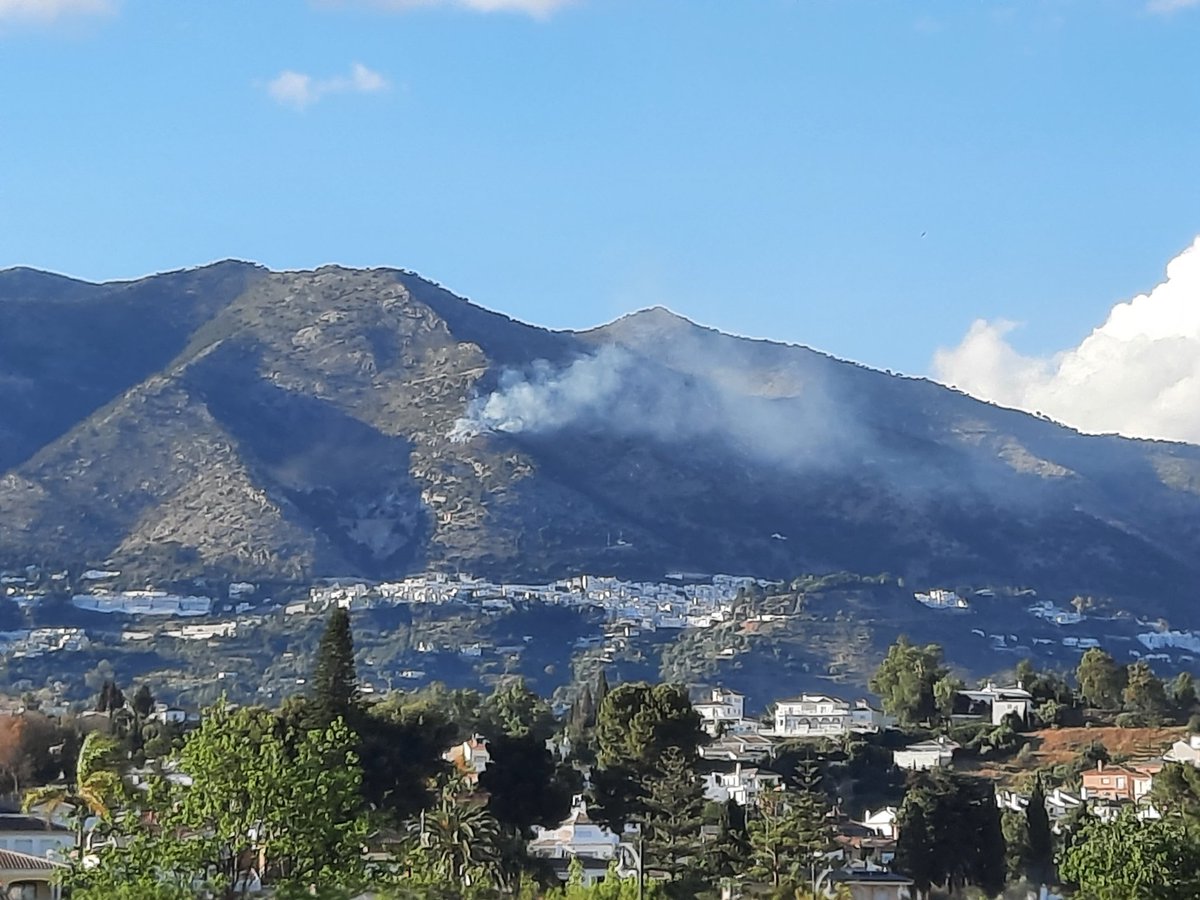 Coco11Mrm's tweet photo. @Storm_Malaga de nuevo fuego en mijas https://t.co/JvxQ5DdYcK