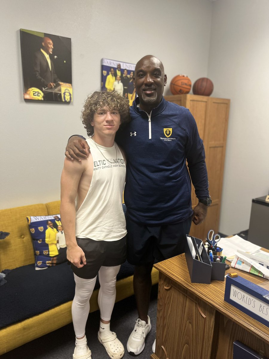 After A Great Camp &amp; Good Talk With <a href="/dburks88/">Dialleo Burks Sr.</a> I’m Blessed To Have Received An Official Offer From Warner University. Thank You Coaches <a href="/JB3Bynum/">𝒥ℬ ℬ𝓎𝓃𝓊𝓂</a> @CoachBrantleyTC <a href="/coach_pi/">Michael Piasecki</a> <a href="/CoachGates_FB/">Jeremiaha Gates</a>
