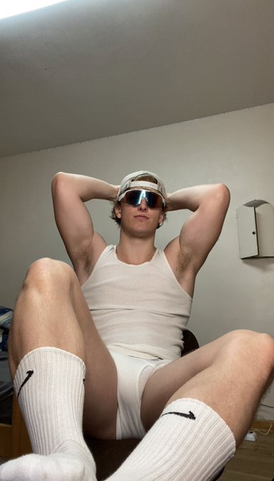 Im wearing this all weekend 😈 https://t.co/XHHU4YI8dt