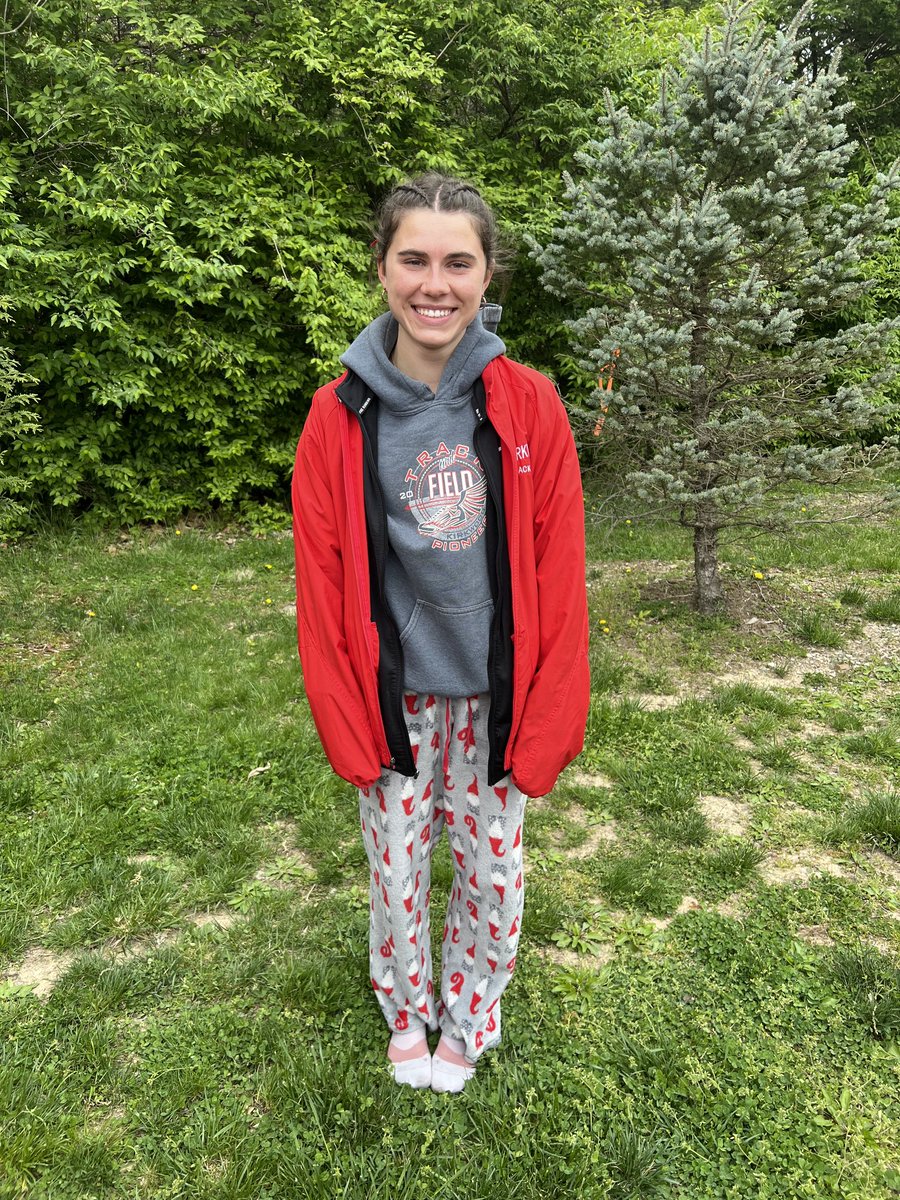 kirkwoodtrack's tweet photo. 1st place 1600m run Josie Baker @ Ladue Invite! https://t.co/yKZDWflO9f