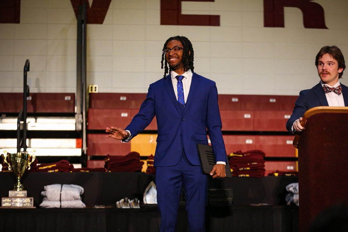 community_corey's tweet photo. A moment for a lifetime.

Last night, Sierra and I, served as the KEYNOTE Speakers at the 2023 Concordia University Chicago Student Athlete Awards Banquet.

Sierra &amp; Northwestern Mutual, announced the 2023 Northwestern Mutual Athletic Leadership award winner, prior to my address. https://t.co/QMColYeZ2R