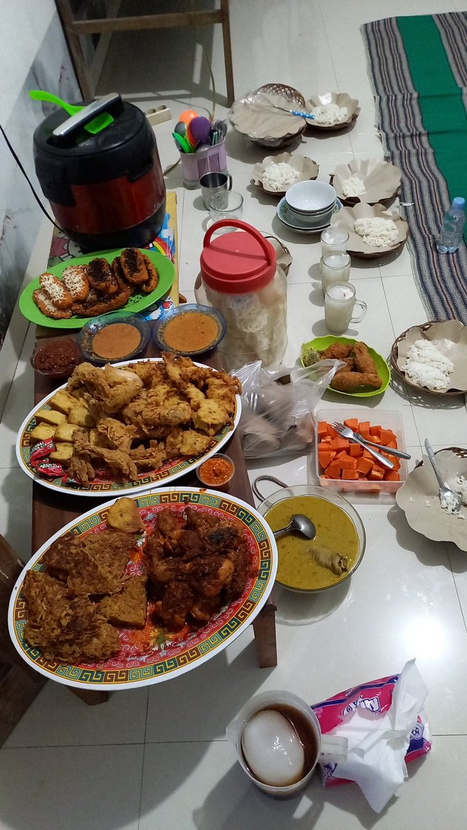 PastiBigdolar's tweet photo. Lebaran day https://t.co/aXISPKFzTI
