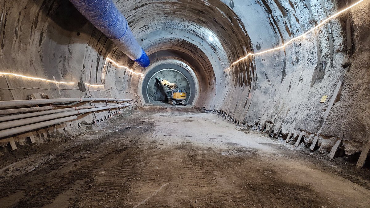 FPenaroyas's tweet photo. Le chantier de la #transalpine avance! Merci à @telt_lyonturin pour cette journée portes ouvertes. #avantiLyonTorino https://t.co/h3FENVVLhi