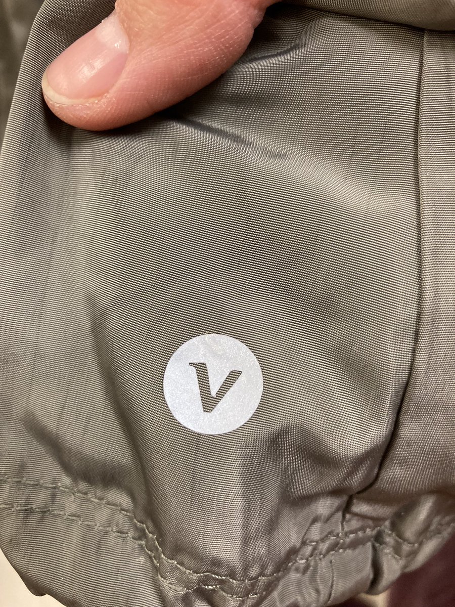 Anyone know what this brand is? Main tag cut out, not other tags #thrifting