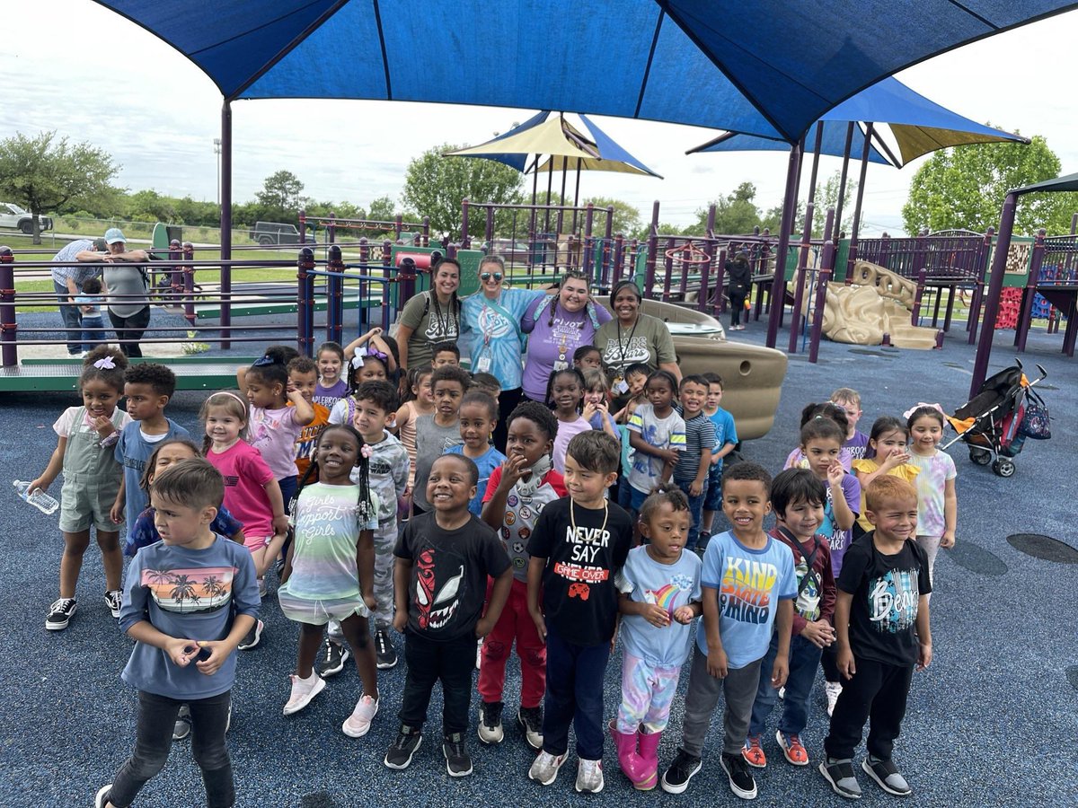 AmandaRileyMBE's tweet photo. Prek field trip in the books! I think the kids were more excited about the bus! π #mbebears2022 #LightTheWay #MBEisFamily
#prekexplorers #Prek4play
@HumbleISD_ECE @HumbleISD_MBE @AveryBalutaMBE https://t.co/sUkHO62vjX