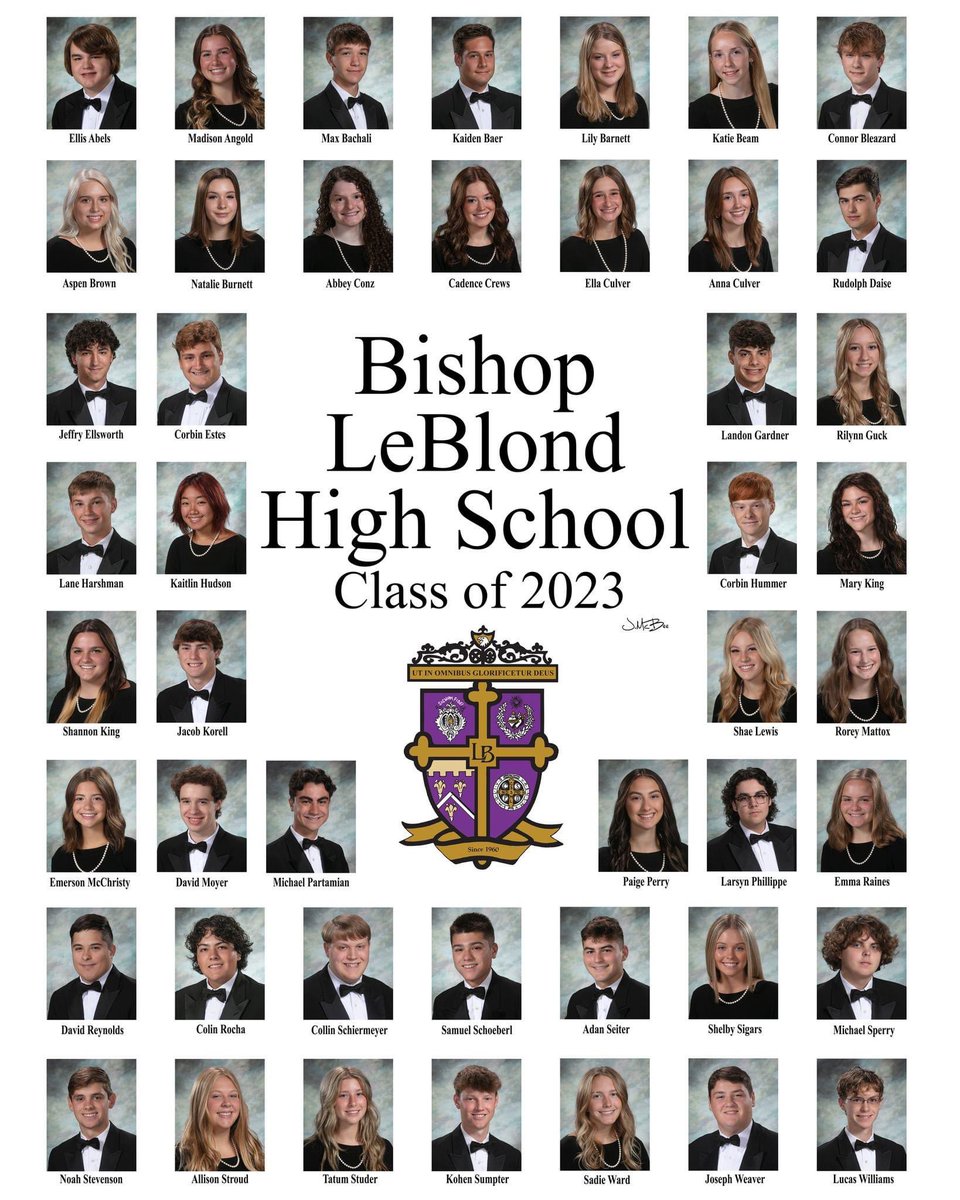kimberlyhuss's tweet photo. Class of 2023 @LeBlondEagles 🦅💜💛 https://t.co/z2nO3fWmj7