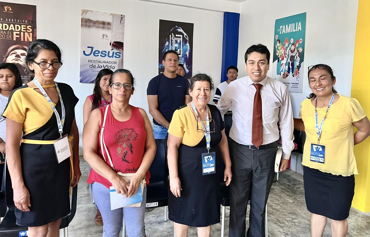 janura7's tweet photo. En la Escuela Bíblica Nuevo Tiempo de Juanjuí, así como Richard, varias personas se vienen preparando para ser nuevos discípulos de Jesús. 
#EncuentroNuevosDiscipulos #MNO https://t.co/eHzbiZL11Q