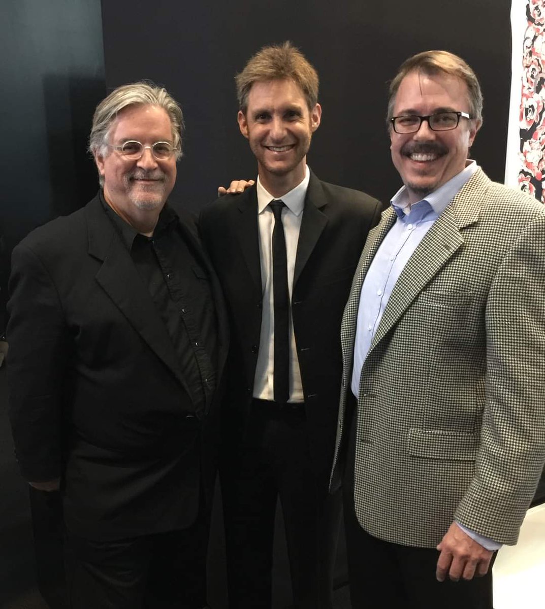 Esta foto existe. Las mentes detrás de LOS SIMULADORES, LOS SIMPSON y BREAKING BAD.