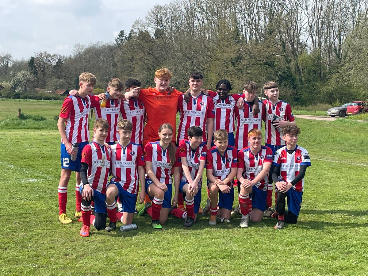 DWFCAcademy's tweet photo. DWFA | OUR U15 BLUES ARE LEAGUE CHAMPIONS 🏆

With just 1 loss all season, our U15 Blues side wrapped up the league title earlier today in a tough deciding game against Cranleigh! 👏

Well done to the Blues players &amp; to coaches Chris, Cave &amp; Jason!!!

#WeAreWanderers 🔴⚪ https://t.co/6zv3CORGCY