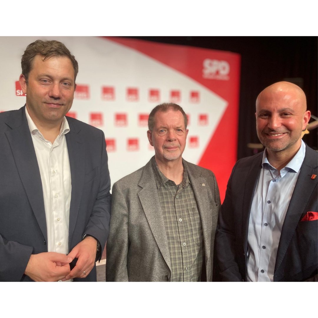 Ein toller Jahresempfang der SPD #Minden-#Lübbecke, bei dem ich mich auch mit dem Parteivorsitzenden der SPD <a href="/larsklingbeil/">Lars Klingbeil 🇪🇺</a> austauschen konnte.

Danke, lieber Lars, für deine klaren Botschaften.

#SPD <a href="/badoeyntweets/">Bad Oeynhausen Tweets</a> <a href="/mindentweets/">Minden Tweets</a> @TweetsFuerMiLK <a href="/luebbecketweets/">Lübbecke Tweets</a> <a href="/espelkamptweets/">Espelkamp Tweets</a>