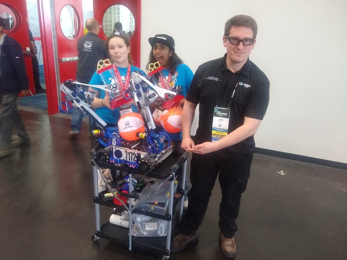 FTC_NTX's tweet photo. 7172 Technical Difficulties is the Innovate Award winning team from the Ochoa division in the DC Conference at the World Championship in Houston. They're also the Ochoa Division Finalist Captain. Their best Championship yet as a team!!! North TX doing great here, no doubt. https://t.co/0ZfEZ0ybDi