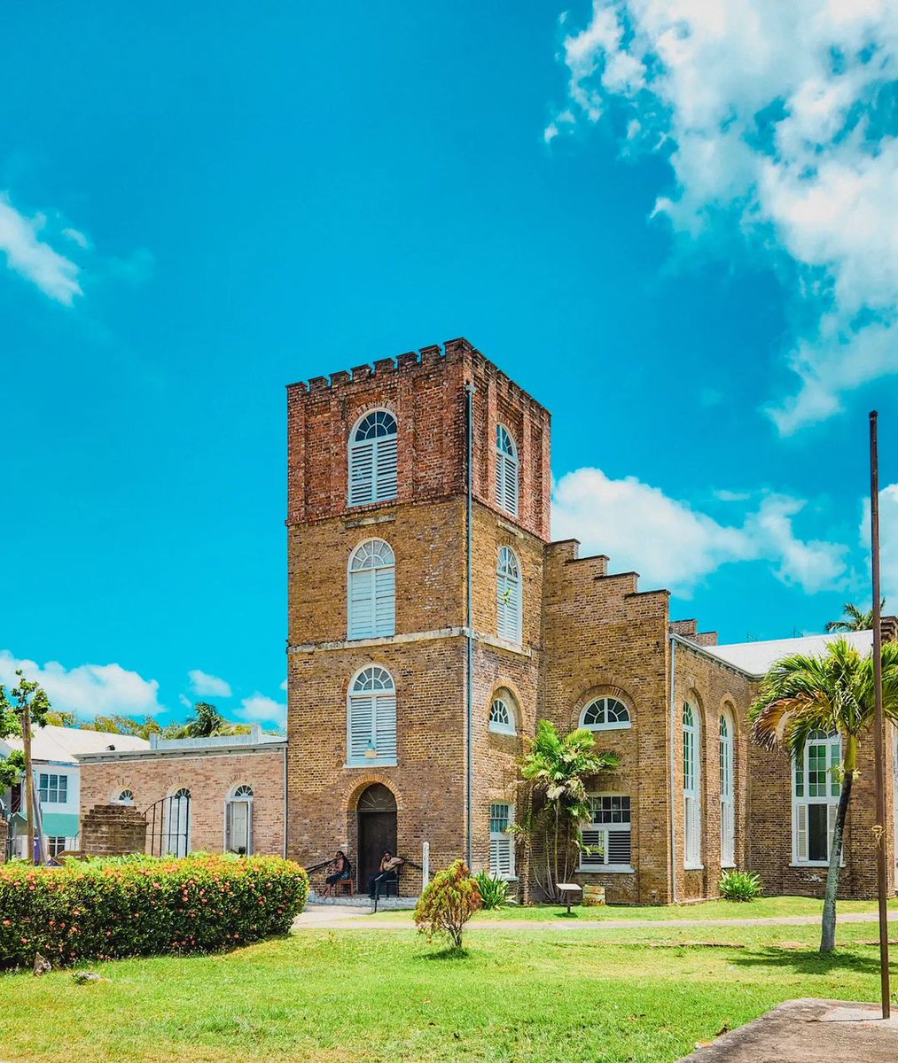 St. John’s Cathedral is the oldest Anglican Church in Central America, and was the only place outside of England where kings were crowned between 1815 to 1845👑. Take photos on your tour of this historic sight in Belize City🤳! #TravelBelize
📸: <a href="/jestyjess/">jestyjess</a>