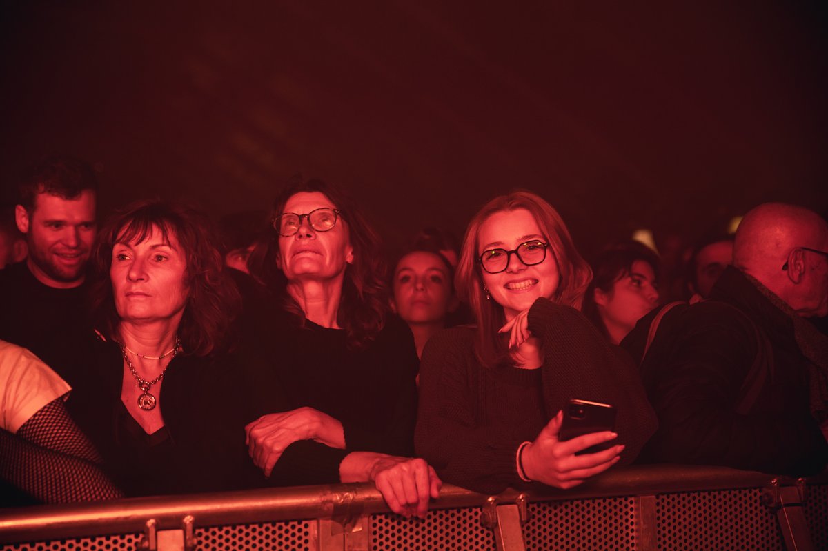 PrintempsDB's tweet photo. La team premier rang, toujours présente 🙌 #PDB23
📸 @jamorandeau #PDB23 #festival #bourges https://t.co/Gp7NAxbf3F