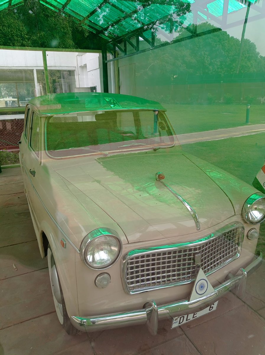 IndiaHistorypic's tweet photo. Car of PM Shri Lal Bahadur Shastri 

Shastri Ji Took Loan of 5000 Rs From Bank to Buy This Car

 After His Death, The Loan Was Repaid by Smt. Lalita Shastri From Pension Of Shastri Ji https://t.co/5FU4wudAQd