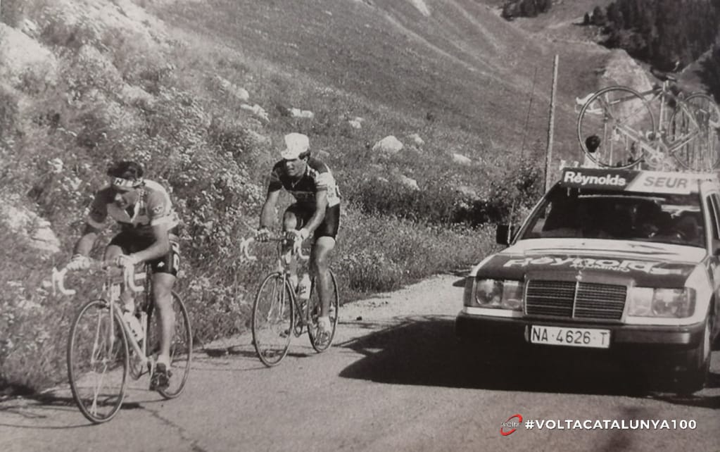PinoVaro's tweet photo. El GRAN Miguel Indurain nos acompañará el 14/5 en la @ClasicaPino.Deseando poder disfrutar contigo de Galicia sobre la bici por las carreteras de #Ponteareas  y comarca.Encantado con tu visita 😀. Muchas gracias por aceptar nuestra invitación y por ser siempre ejemplo de humildad https://t.co/Q4GOhxqp1I
