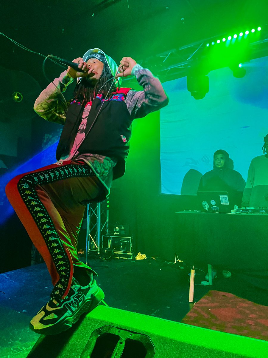 lordevice's tweet photo. new music droppin after tour 🦇🔊 https://t.co/rNKft3Ptzd