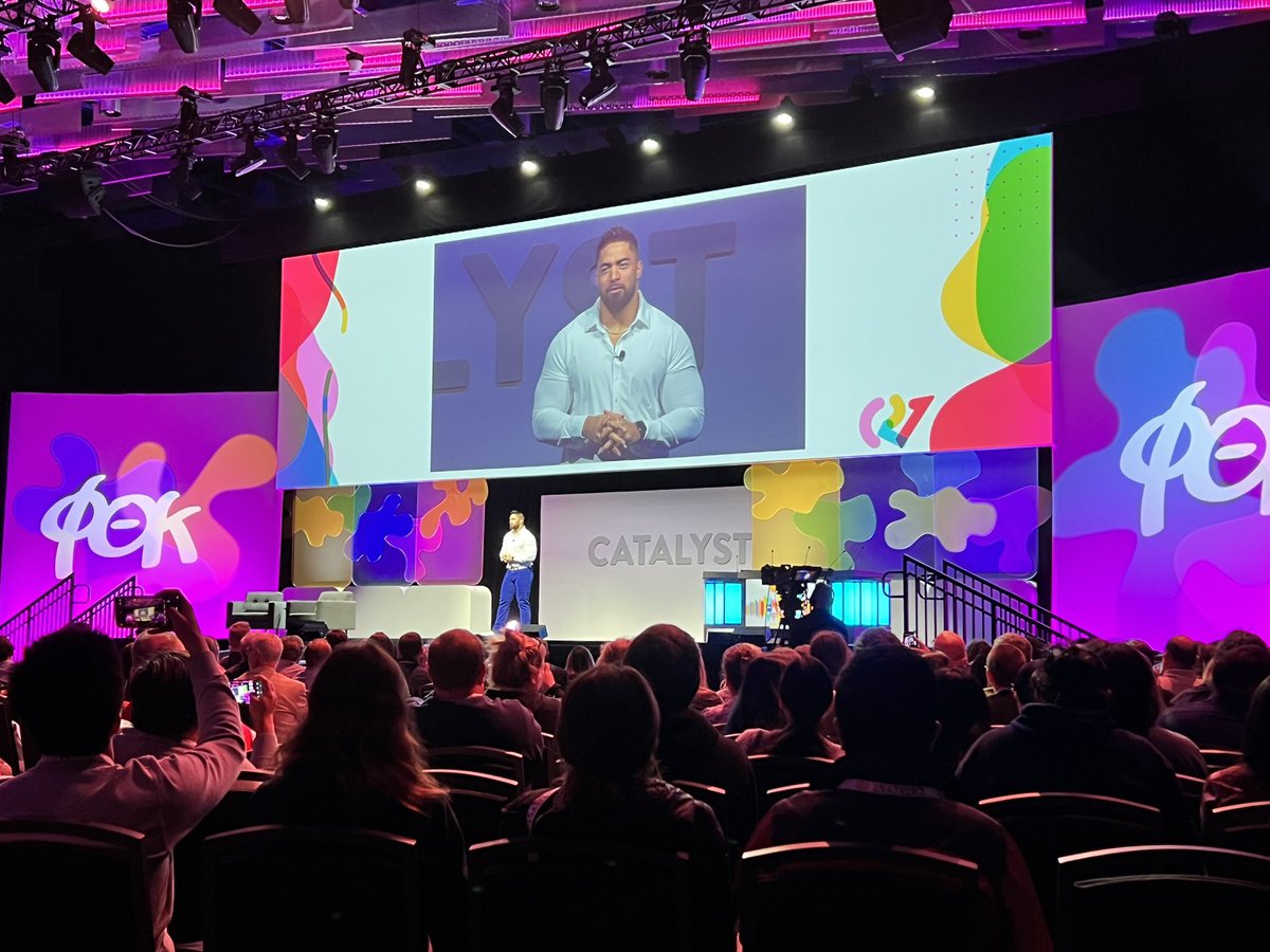 Manti Te’o did a phenomenal job speaking today at PTK Catalyst! Very inspirational. We were all impressed. <a href="/PHITHETAKAPPA/">Phi Theta Kappa Honor Society</a> <a href="/ItawambaCC/">Itawamba CC</a> #PTK #PhiThetaKappa #PTKCatalyst #IAmPTK #TheBestStartHere