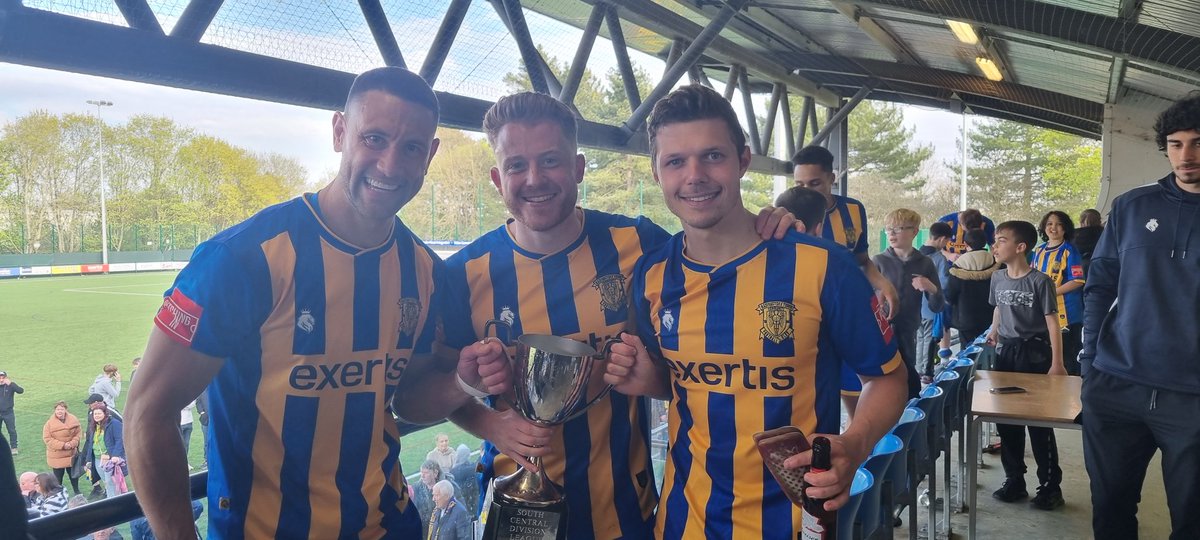 What an incredible day that was!
Congratulations to everyone at @Basingstoke_FC after winning the League in dramatic circumstances! 👏🏻 👏🏻 👏🏻 
@BasGazette #OurTownUnited