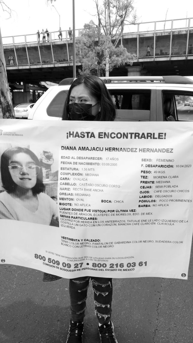 MrElDiablo8's tweet photo. #SeBusca 

Familiares de Diana Amajacij Hernández Hernández bloquean la Av. Central con dirección a Ciudad Azteca, a la altura de Metro #Ecatepec, para exigir su pronta localización. https://t.co/SFuuqB4AGw