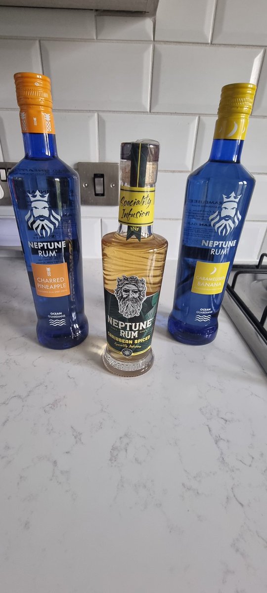 devildoll77's tweet photo. Click my link all sales go towards funding ocean clean up projects

https://t.co/dszKt4hYNd

#rum #spicedrum #drinks  #alcohol  #cocktails #weekend #drinks #caramelisedbanana #charredpineapple #mixology  #rumlover #rumlife #rumcocktails #fruity #neptunerum #lettherumflow #cheers https://t.co/35tGWaT5hb