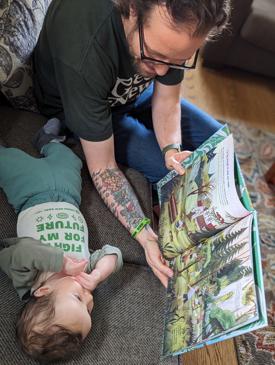 AngelicRadical's tweet photo. Friday #ClimateFastPray 218. As I end my fast today my son, Zeiah, and I hope you are having an inspiring #EarthDay ! We read stories from, Old Enough to Save the Planet. Also, @AOC thanks for reintroducing the #GreenNewDeal this week!!! https://t.co/5BiMBRo5CF