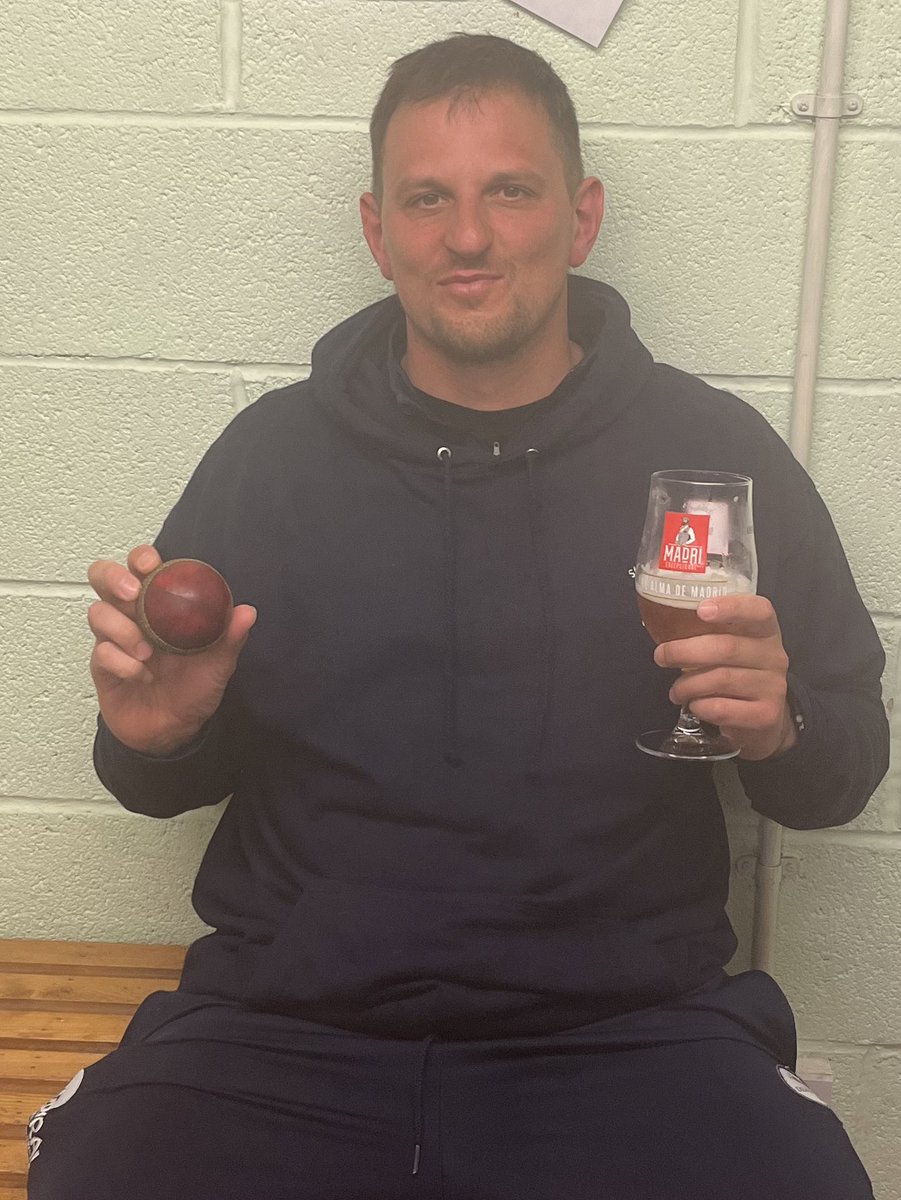 SandiacreTownC's tweet photo. Congratulations to @danmw1989 who today took his 600th premier league wickets. Great achievement!!!🐐🐐 https://t.co/Krclxa9R3i
