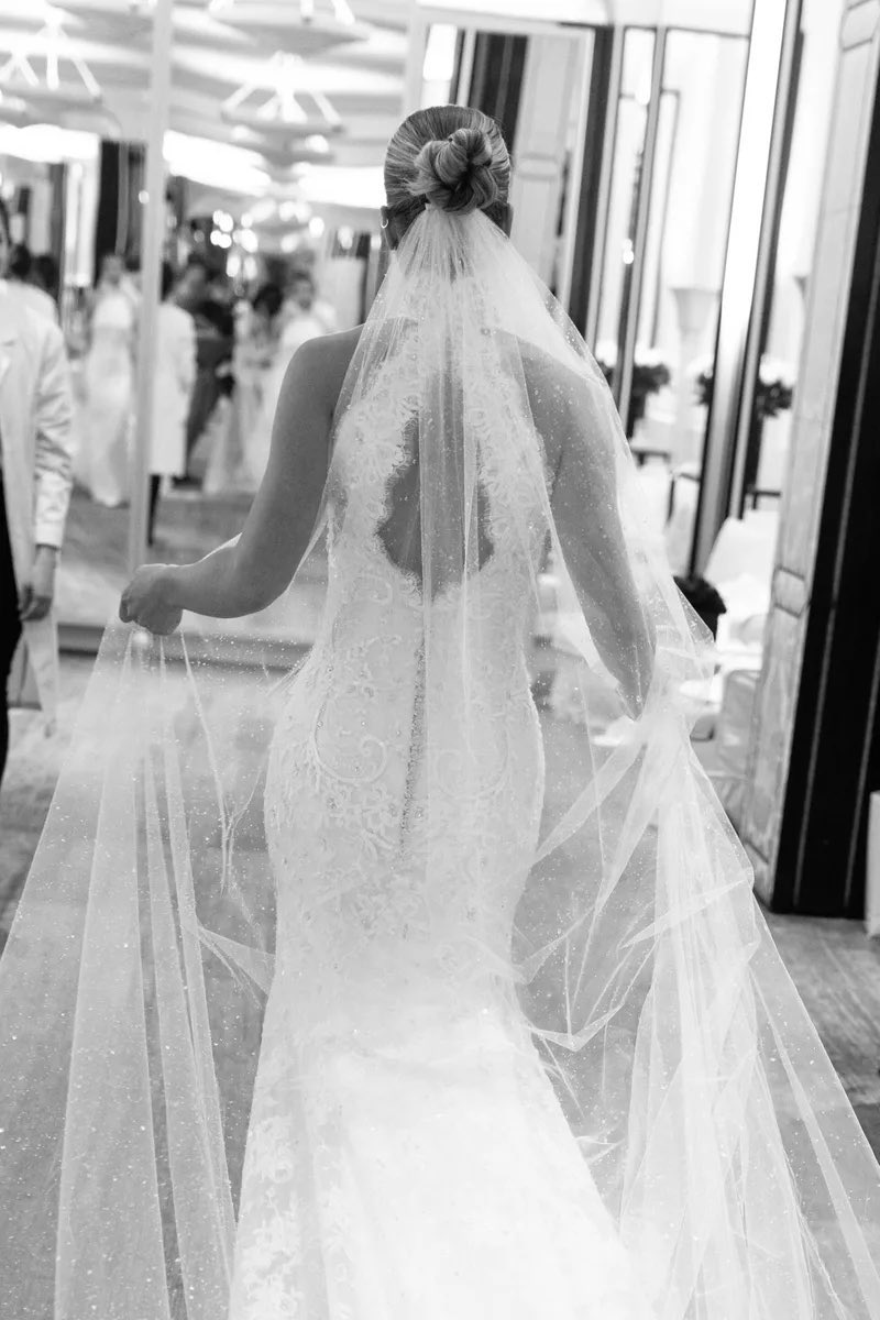 sofia richie dress black and white How to Dress Like Sofia Richie Grainge for Quiet Luxury Vibes