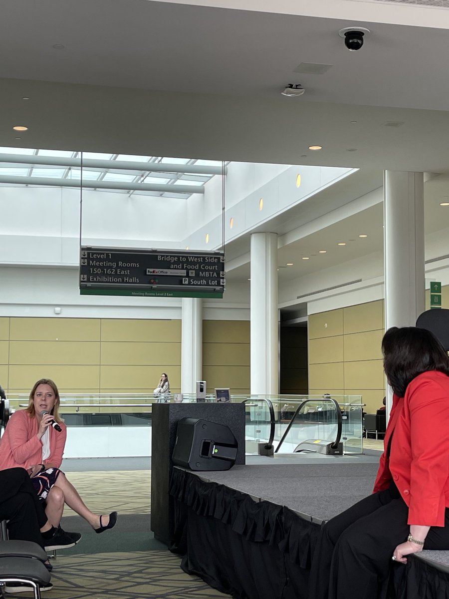 NinaRiggins's tweet photo. #Wellness Hub #AANAM “Career Transitions are working much better when we are moving towards something” ⁦⁦@neurobickel⁩ ⁦@DrSarahHon⁩ ⁦@MonicaDhakar⁩ ⁦@CSWhiteMD⁩ ⁦@AANmember⁩ ⁦@WNGtweets⁩ ⁦@ahsheadache⁩ ❤️🧠 https://t.co/dw4F13cTu7