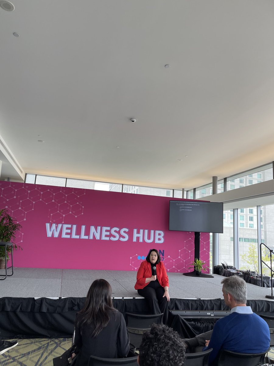 NinaRiggins's tweet photo. #Wellness Hub #AANAM “Career Transitions are working much better when we are moving towards something” ⁦⁦@neurobickel⁩ ⁦@DrSarahHon⁩ ⁦@MonicaDhakar⁩ ⁦@CSWhiteMD⁩ ⁦@AANmember⁩ ⁦@WNGtweets⁩ ⁦@ahsheadache⁩ ❤️🧠 https://t.co/dw4F13cTu7