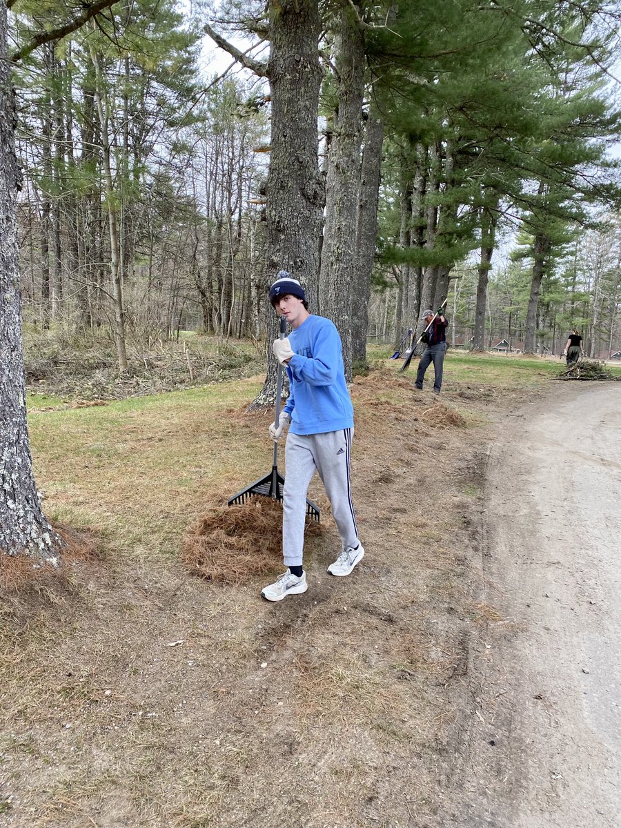 ptrue14's tweet photo. Did some major clean up for our friends at Camp Skylemar. So thankful to those that came out! #ServingOthers #GivingBack #Community #TakingTheTime https://t.co/rmNFCW6Wfi