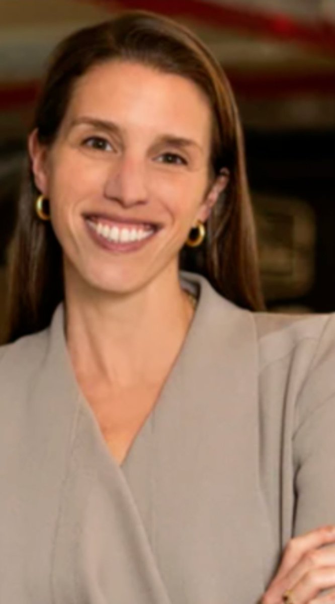 ashwaganJones's tweet photo. Lets not judge🔥 the stupidity of⛈️ Ms. Alissa #Heinerscheid, she is just a victim🌪 of a souless lack☄️ of principles⚡️ border line ❄️corrupted broken horse smile. 🔥 https://t.co/UYxJRdF8zO