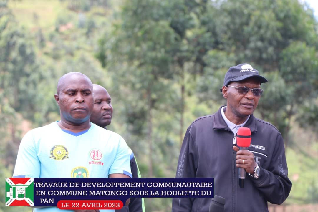 nshingamateka's tweet photo. 2/n Après avoir complimenté la population de sa participation massive aux #TDC, le PAN a parlé du nouveau découpage administratif du #Burundi dès 2025, en spécifiant que la commune #Matongo gardera son nom et qu'elle sera composée de Butaganzwe &amp; Gatara. https://t.co/gMYmYfj9Pu