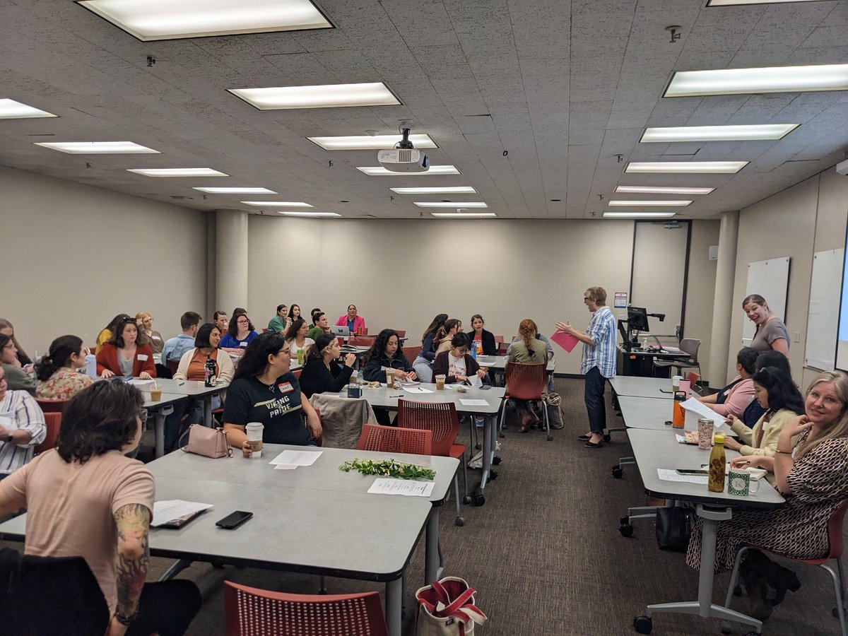 MsMcKatie's tweet photo. @heartoftexaswp is coming back, y'all! This Saturday's workshop was a big success! Numbers are growing back to prepandemic days &amp; the news is spreading again about this community that disrupts systems of inequity &amp; insists on humanizing curriculum. @writingproject @UNT_COE_Dean https://t.co/7LQRWJQt3v