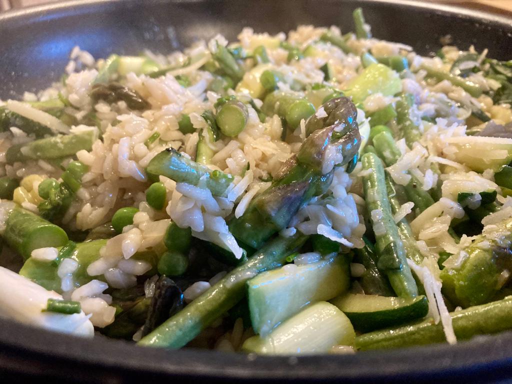 TroupyTRFC's tweet photo. Troupy's first risotto primavera of the season, made with beautiful fresh #Norfolk asparagus from the @PopcornAlgy farm shop in #Bintree https://t.co/T0zF2s6Zm4
