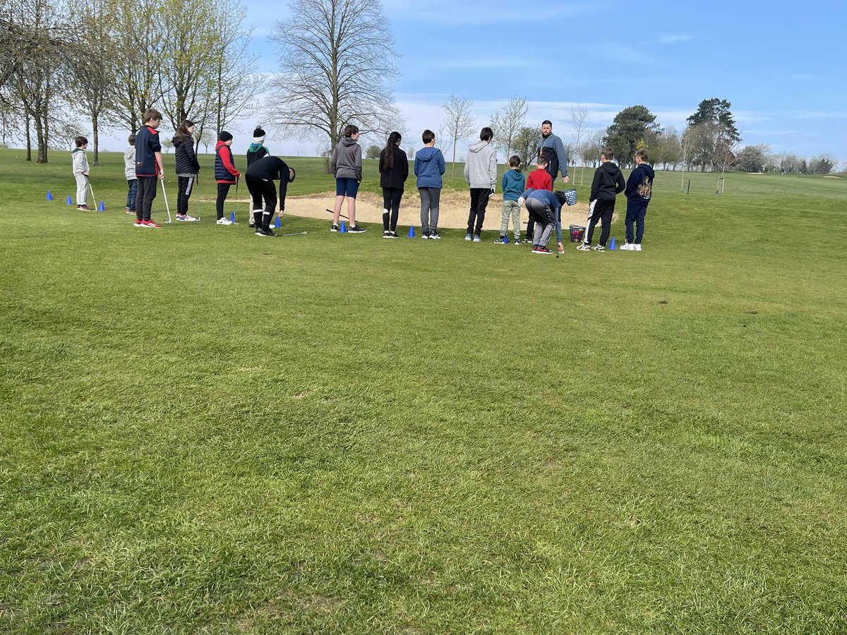 pgajimmer's tweet photo. Cold morning out in the βοΈ @CirencesterGolf with the Cobras π talking all things bunkers! #hitthesand #hitithard #ruleno1 #getitout #rakeit https://t.co/NBzfQkKS5l