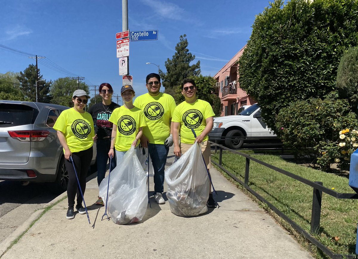 SenatorMenjivar's tweet image. Happy #EarthDay! 🌎 🌱 Team Menjivar clean up crew is on #ShermanWay between Hazeltine and Woodman till noon. Ice Cream Social at Louise Park in #LakeBalboa 12-3!