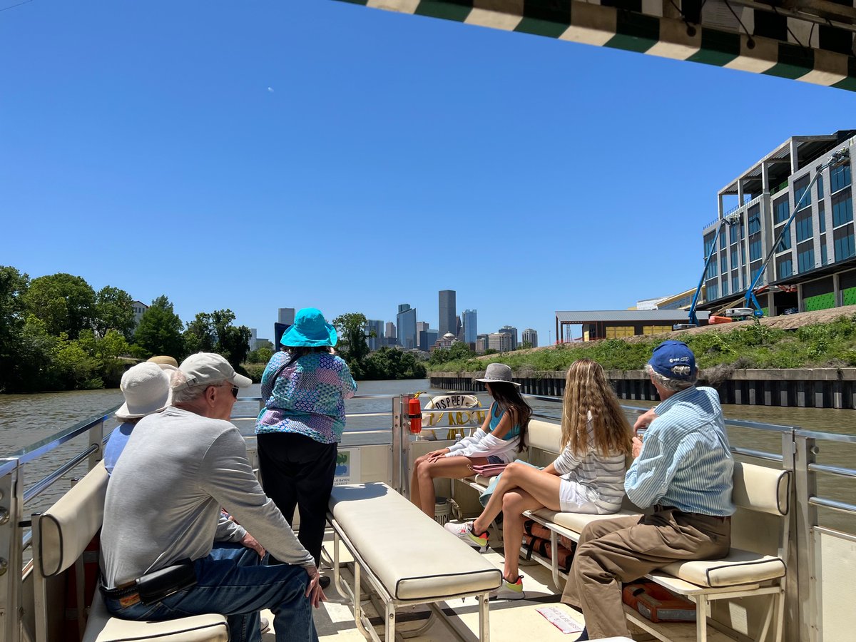 HGO_Guild's tweet photo. Our Hospitality and Artist Assist Volunteers are world class!
Showing our ❤️ for them today with a boat tour of Buffalo Bayou. https://t.co/Pq02tBvuX9