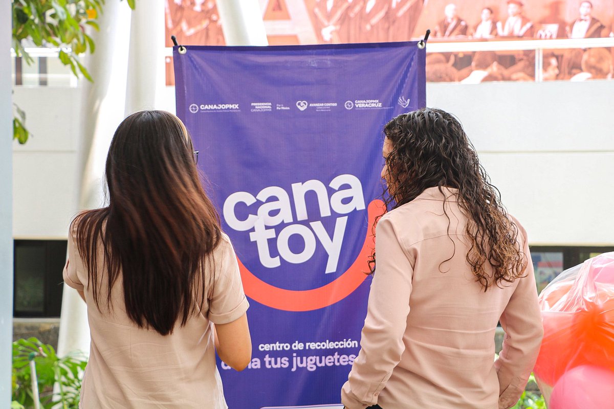 angelrmireza's tweet photo. Como parte de las actividades de la campaña #CanaToy, visitamos el centro de recolección de juguetes, ubicado en la Universidad Anáhuac Veracruz campus Xalapa.

Juntos seguimos avanzando contigo. Contigo y con todo. https://t.co/176izhorwt