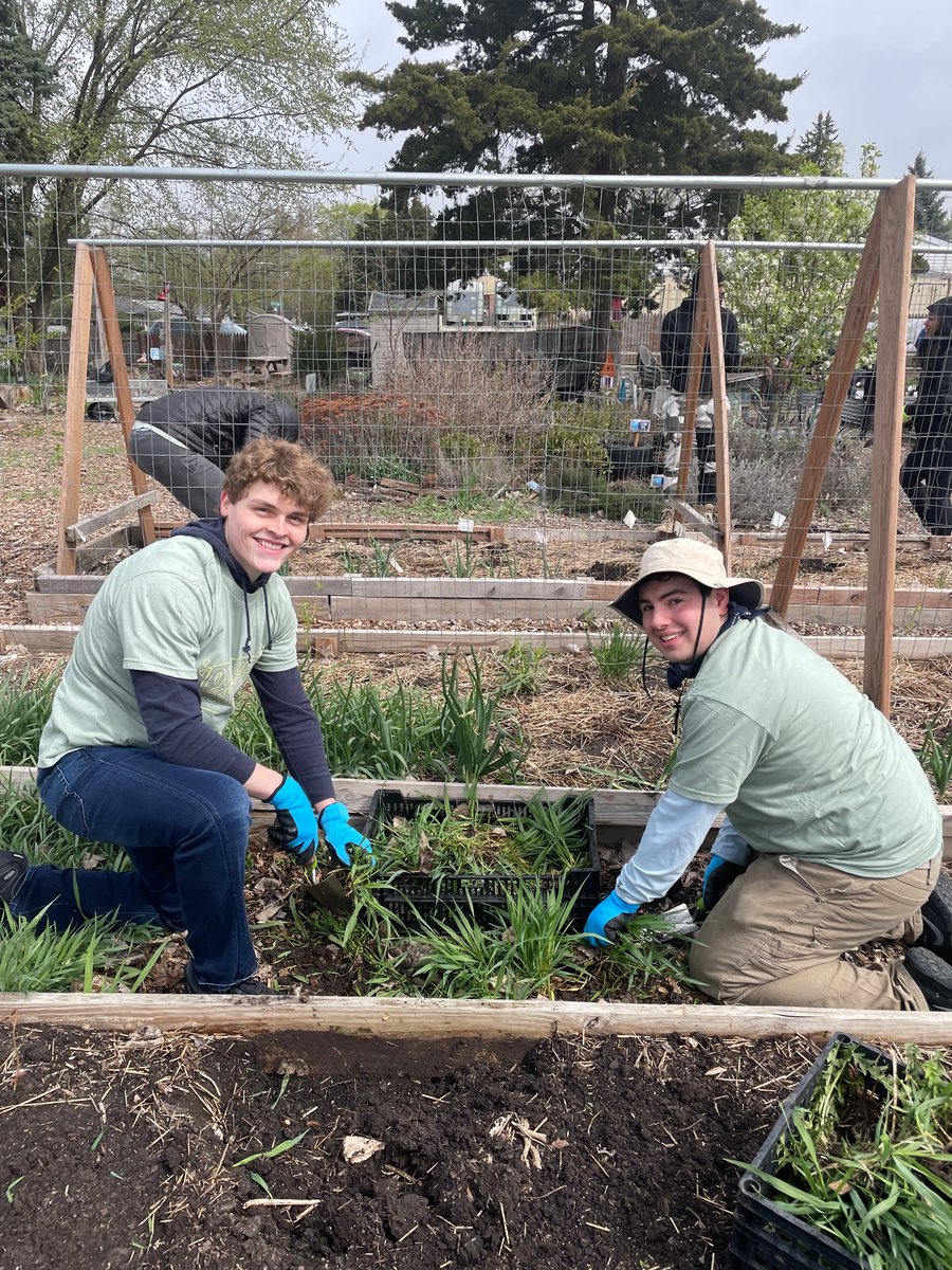 Students celebrated Earth Day 🌎 the right way - in service! Over 100 students came out to give back to their community. 

A big thanks to Aurora Interfaith Food Pantry, Charity Blooms and the Sugar Grove Public Library for being our service sites. 🌱 #WaubonseeServes