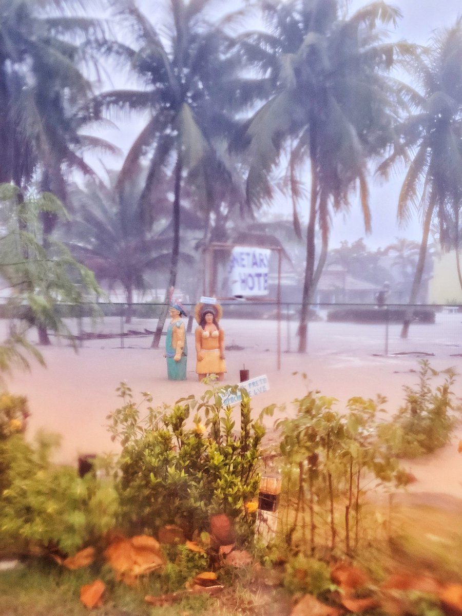 amiantusart's tweet photo. Scenes from the storm yesterday, here in Porto Seguro/Sanya Cruz Cabralia.
#sosbahia https://t.co/SP8J1UNbA1