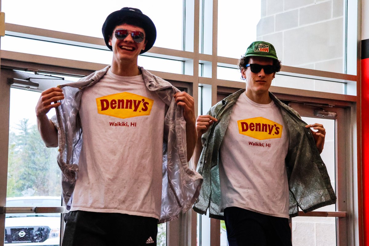 RedFlashMVB's tweet image. IN THE BUILDING 🏡

🔴⚡️🏐
#GoRedFlash #RedFlashmvb