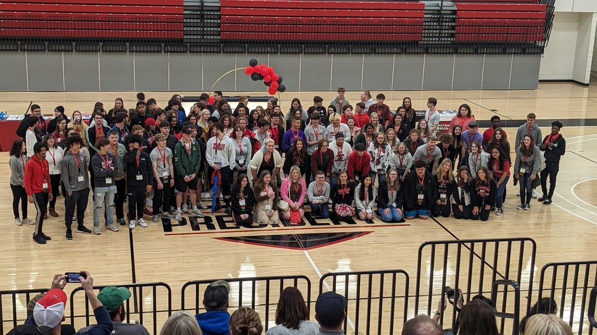 radkins7's tweet photo. Full house today for Presidents Preview at W&amp;J College! Strong #WashHigh Presence today! https://t.co/mdMvNY22ad