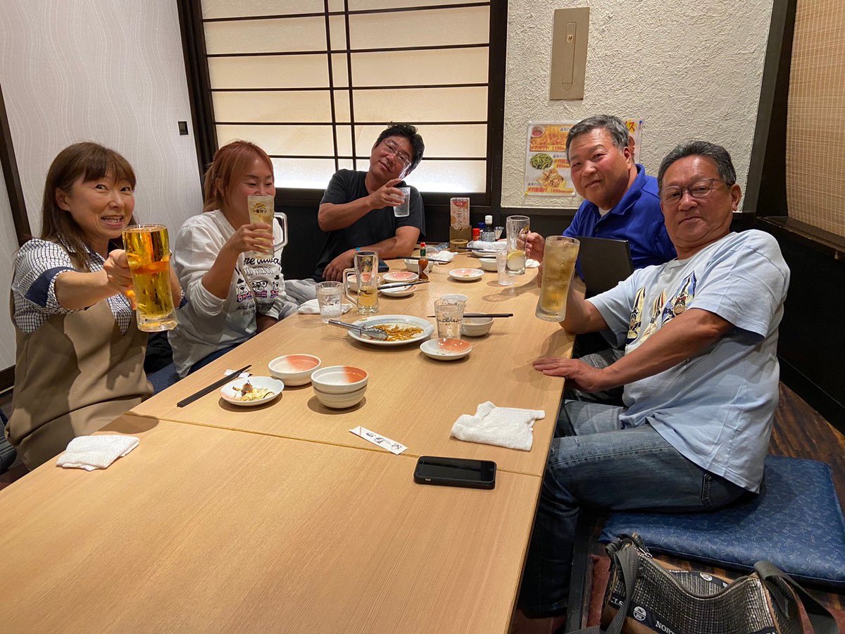 kiittan's tweet photo. ●小笠原外洋レース⛵観戦に❣️
おがさわら丸で⛴
小笠原に向かうteam FLAPPER🙆‍♀️
●大阪から遠路はるばる🚙
お疲れ様でした〜
●泡ゼロbeerでカンパ〜イ❣️
(*^^)o🍺*🍺o(^^*)
●小笠原🏖壮行会を1番盛り上げてくれるのは
京都の舞妓より舞っ子ちゃん（笑）
●行ってらっしゃ〜い(^^)/⛴
●2023/4/20(木) https://t.co/dorTDSFddY