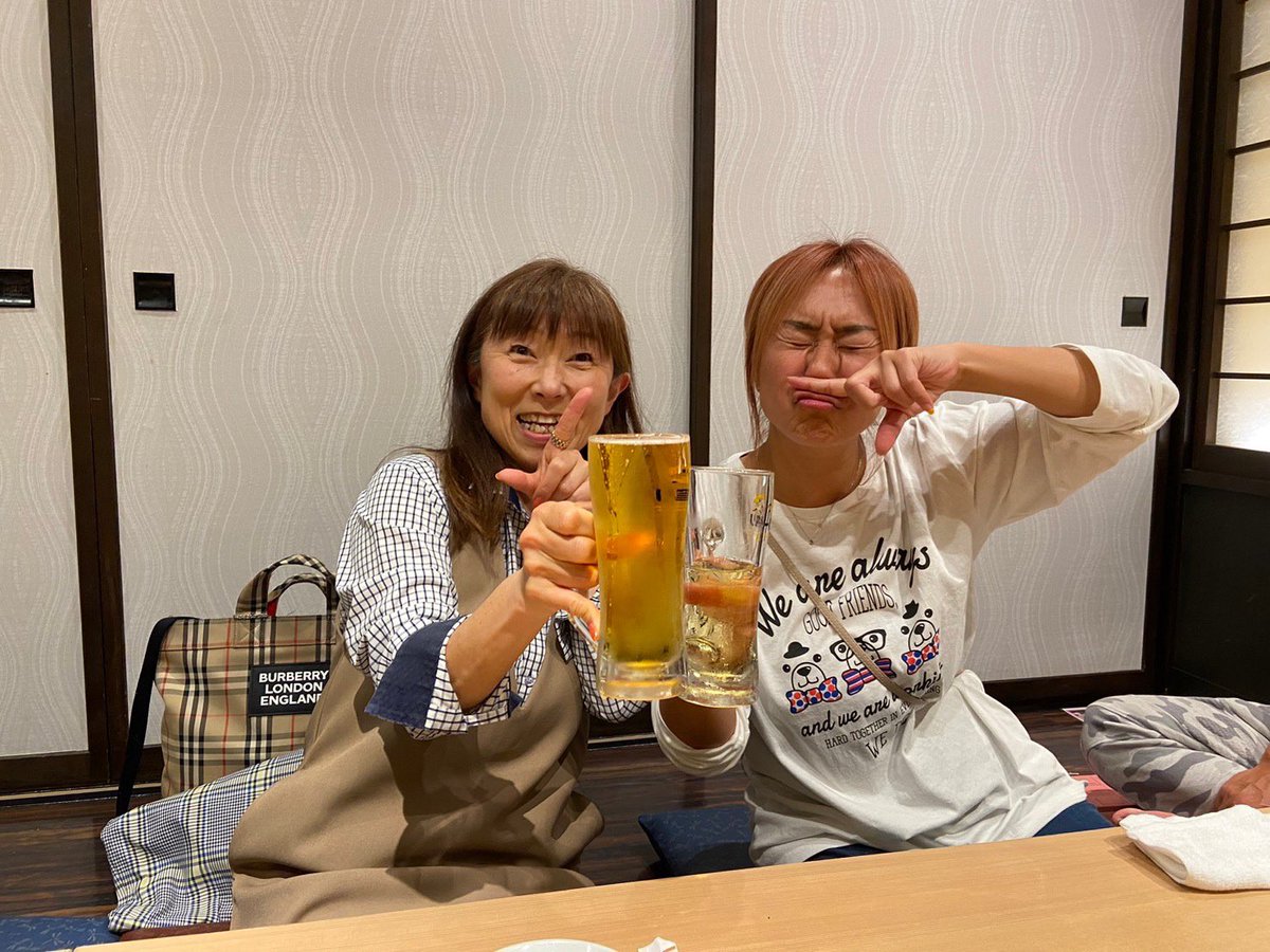 kiittan's tweet photo. ●小笠原外洋レース⛵観戦に❣️
おがさわら丸で⛴
小笠原に向かうteam FLAPPER🙆‍♀️
●大阪から遠路はるばる🚙
お疲れ様でした〜
●泡ゼロbeerでカンパ〜イ❣️
(*^^)o🍺*🍺o(^^*)
●小笠原🏖壮行会を1番盛り上げてくれるのは
京都の舞妓より舞っ子ちゃん（笑）
●行ってらっしゃ〜い(^^)/⛴
●2023/4/20(木) https://t.co/dorTDSFddY