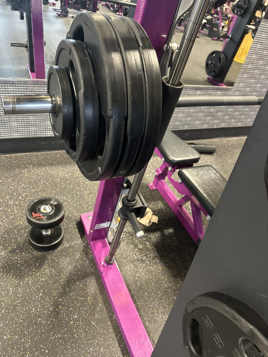 MiCoSlJr's tweet photo. I’m on a journey & this journey starts with me. Finding my true smile & self again. Not an easy process, but it’s happening. Sometimes you lose yourself in people, places and things. Never again will I get loss, I’m my focus again. #TheJourney #MyJourney #SeeingMe #PlanetFitness https://t.co/J2Z9q5PQbS