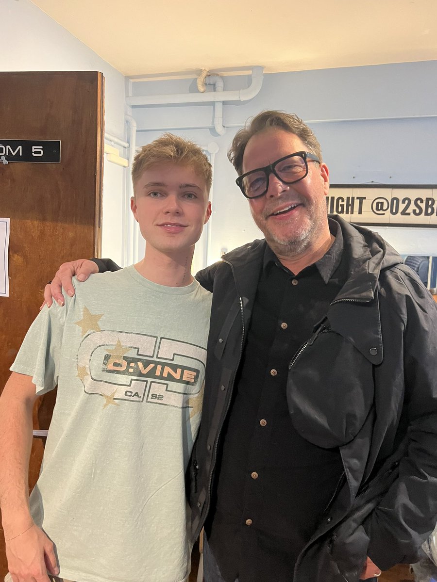 creativelaw's tweet photo. Looking forward to seeing my  boy @HRVY back in action tonight in London https://t.co/g8mrlsfJx9