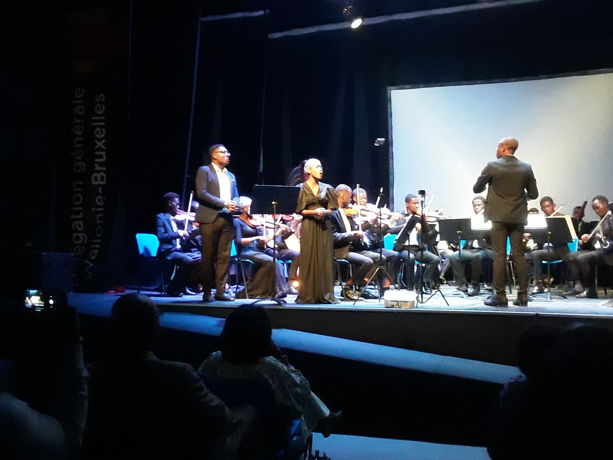 assimay's tweet photo. Merci pour ce beau spectacle! 

#SST10

@sciencerdc
@doramuanda https://t.co/ScY40lkKk3