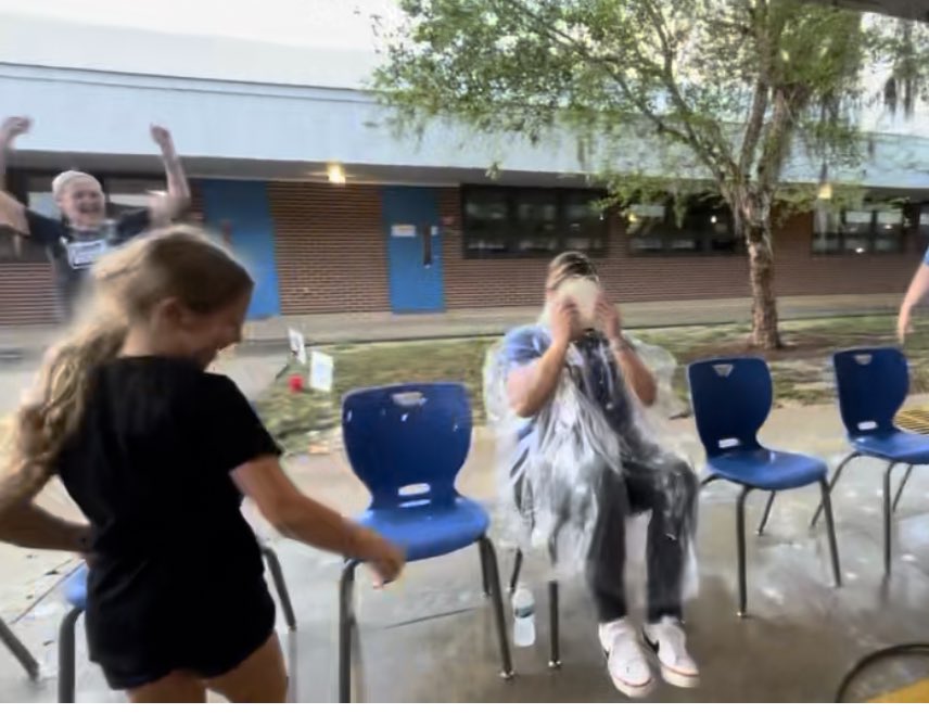 GenevaElem's tweet photo. Thank you for attending our Spring Fling. Our Musical Mustangs had a fabulous performance and rain or shine our community enjoyed time together! Thank you Geneva PTA and staff for supporting this event. Go Mustangs! https://t.co/UAsu7qWZSK
