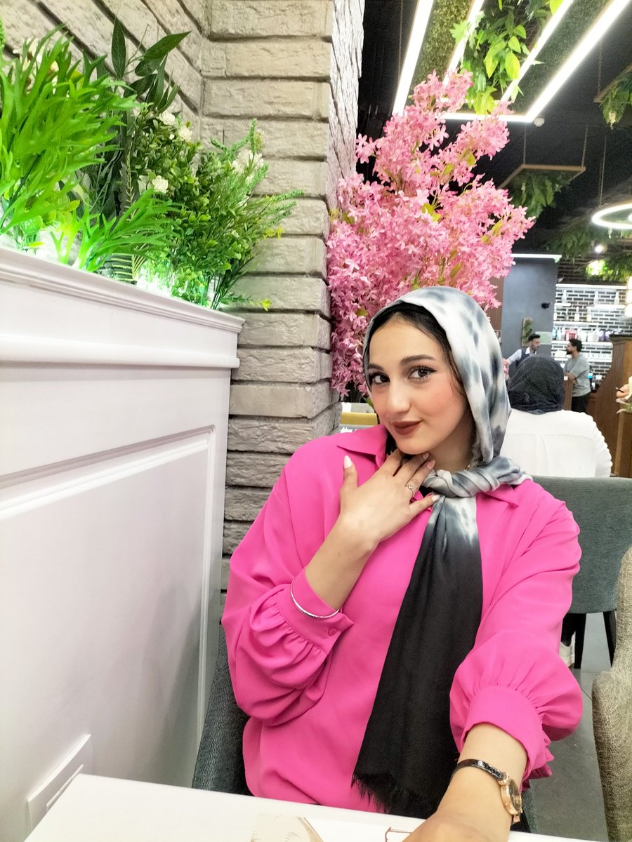Hagerm_o's tweet photo. Happy Eidd🤪💖 https://t.co/F94rjTAmD6